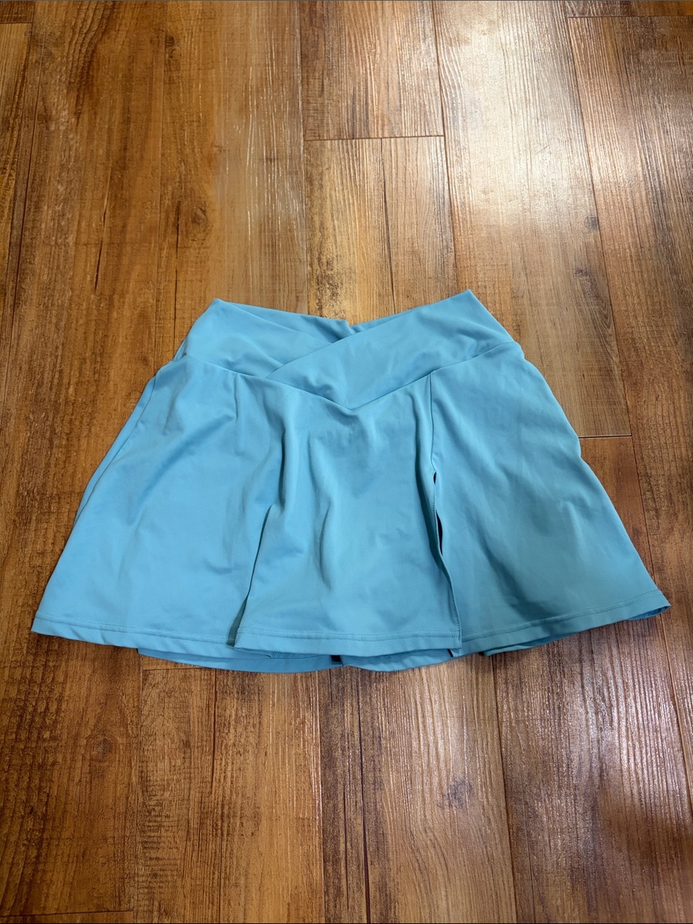 Blogilates sea blue crossover waist skort size large